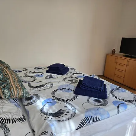 Naehe Red Bull Ring Mit Eingezaeunten Garten