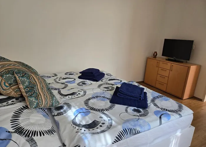 Naehe Red Bull Ring Mit Eingezaeunten Garten