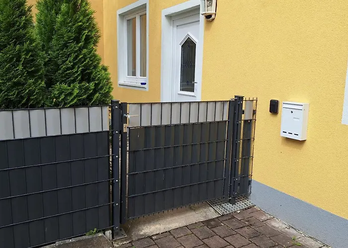 Naehe Red Bull Ring Mit Eingezaeunten Garten * 尤登堡