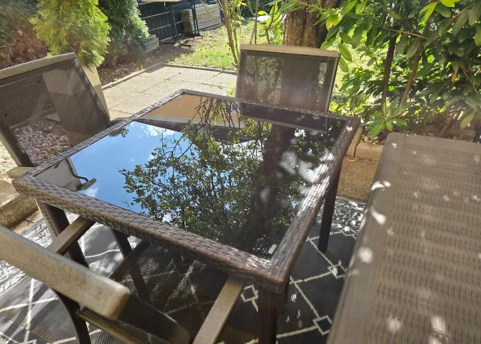 Naehe Red Bull Ring Mit Eingezaeunten Garten *